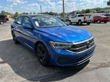 Used 2024 Volkswagen Jetta SE w/ Panoramic Sunroof Package image 4