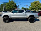 Used 2016 Toyota Tacoma TRD Sport image 2