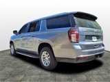 Used 2021 Chevrolet Suburban LT image 3