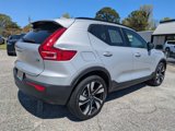 Certified 2023 Volvo XC40 B5 Plus image 4