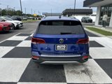 Used 2023 Volkswagen Taos SEL image 4