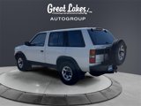 Used 1994 Nissan Pathfinder XE image 3