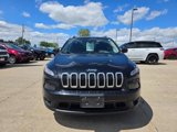Certified 2017 Jeep Cherokee Latitude w/ Cold Weather Group image 2