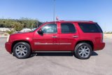 Used 2011 GMC Yukon Denali image 2