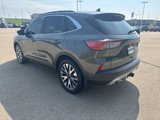 Used 2020 Ford Escape Titanium image 3