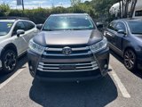 Used 2019 Toyota Highlander AWD V6 image 3
