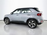 Used 2022 Hyundai Venue Limited image 5