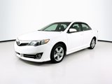 Used 2014 Toyota Camry SE image 3