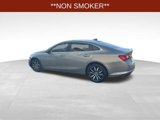 Used 2017 Chevrolet Malibu LT image 4