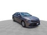 Used 2018 Toyota Camry LE image 2