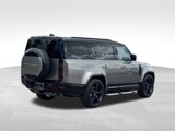 Used 2023 Land Rover Defender 130 X-Dynamic SE image 5