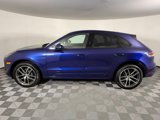 Certified 2024 Porsche Macan image 2