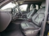 Certified 2024 Porsche Macan image 5