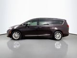 Used 2018 Chrysler Pacifica Touring-L w/ Premium Audio Group image 4