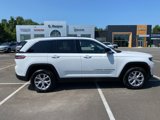 Certified 2022 Jeep Grand Cherokee Limited w/ Trailer Tow Prep Group (B) image 2