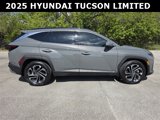Used 2025 Hyundai Tucson Limited image 2