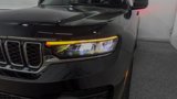 Used 2023 Jeep Grand Cherokee Laredo image 5