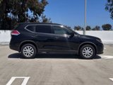 Used 2016 Nissan Rogue S image 2
