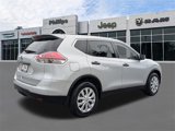 Used 2016 Nissan Rogue S image 3
