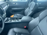 Used 2025 Volvo S60 B5 Core image 2