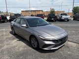 Used 2024 Hyundai Elantra SEL image 2