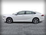 Used 2018 Buick Regal Essence w/ Driver Confidence Package #1 image 2