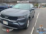 Used 2022 Kia Sorento LX image 3