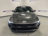 Used 2024 Hyundai Elantra SEL image 2