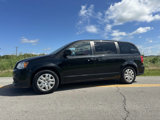 Used 2018 Dodge Grand Caravan SE w/ UConnect Hands-Free Group image 2