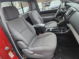 Used 2014 Toyota Tacoma 4x4 Regular Cab image 6