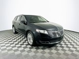 Used 2019 Lincoln MKT AWD image 2