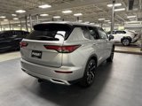 Used 2022 Mitsubishi Outlander SE image 4