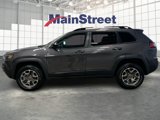 Used 2022 Jeep Cherokee Trailhawk image 2