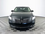 Used 2019 Lincoln MKT AWD image 3