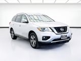 Used 2019 Nissan Pathfinder SV image 3