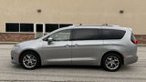 Used 2018 Chrysler Pacifica Limited image 4