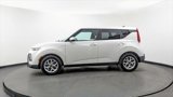 Used 2020 Kia Soul S image 3