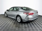 Used 2020 Toyota Camry LE image 4