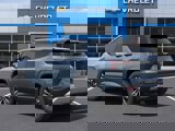 New 2025 Chevrolet Equinox LT image 3