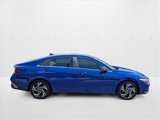 Used 2024 Hyundai Elantra Limited image 4