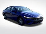 New 2025 Hyundai Elantra SE image 3