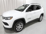 Used 2022 Jeep Compass Latitude image 3