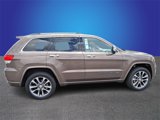 Used 2017 Jeep Grand Cherokee Overland image 4