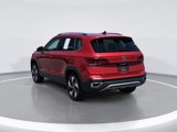 Certified 2024 Volkswagen Taos SE w/ Panoramic Sunroof Package image 5