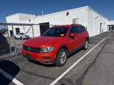 Used 2018 Volkswagen Tiguan SE image 2