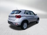 New 2025 Hyundai Venue SE image 3