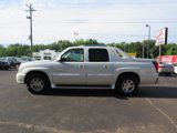 Used 2004 Cadillac Escalade EXT image 2