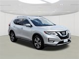 Used 2017 Nissan Rogue SL image 3