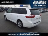 Used 2015 Toyota Sienna LE image 3