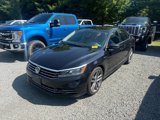 Used 2018 Volkswagen Passat 2.0T R-Line w/ R-Line Lighting Package image 3